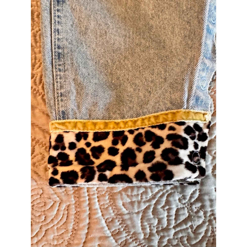 Children’s place denim overalls with leopard cuffs Red bodysuit with leopard cat - Picture 7 of 13